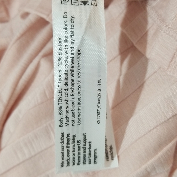 NEW EILEEN FISHER RIBBED SLEEVELESS BALLET-NECK TOP IN PINK/ PEACH - Picture 7 of 8